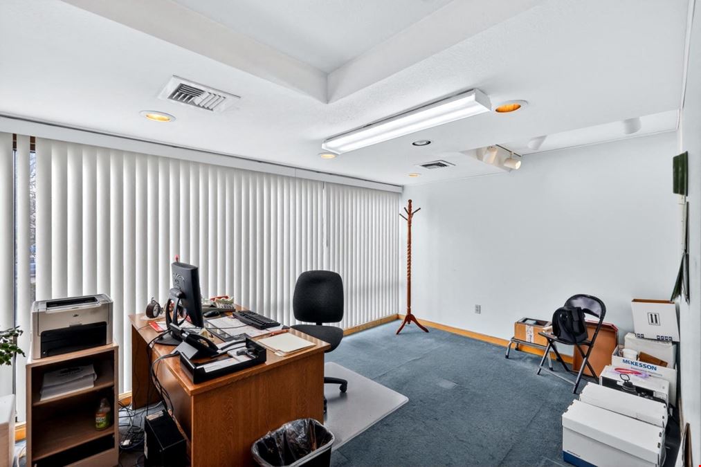 950 W. Ironwood Dr. #1
