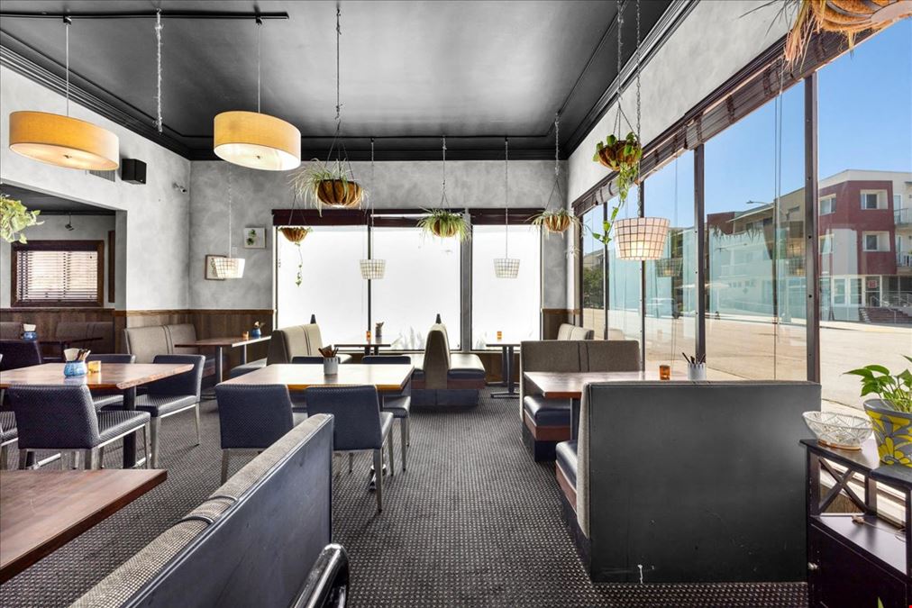 Roundin' 3rd + Selva - Two Highly Regarding Long Beach Restaurant