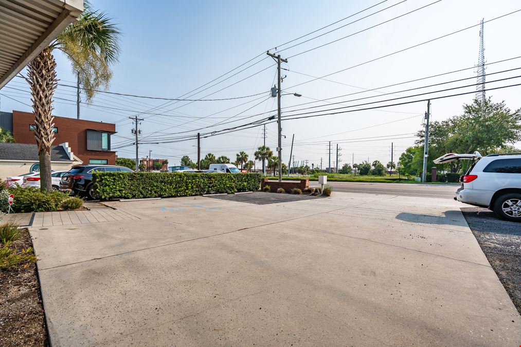 1557 Meeting Street