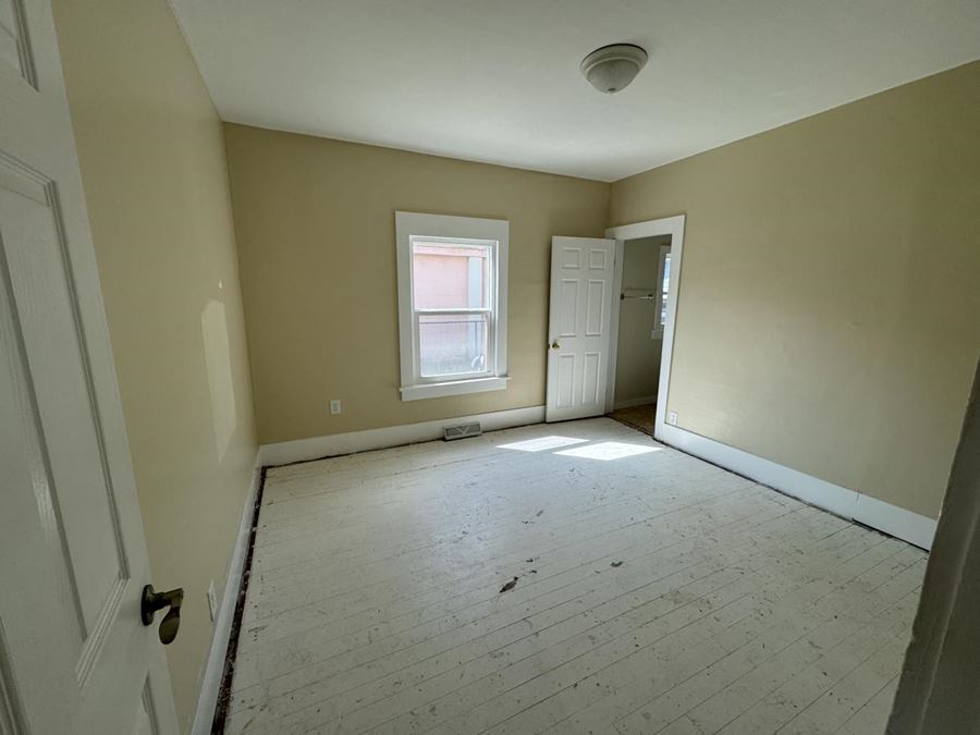 5108 Ridgewood Ave