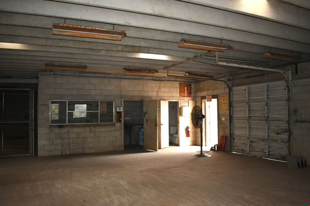 710 N. Perry St. - 2,381 SF Warehouse