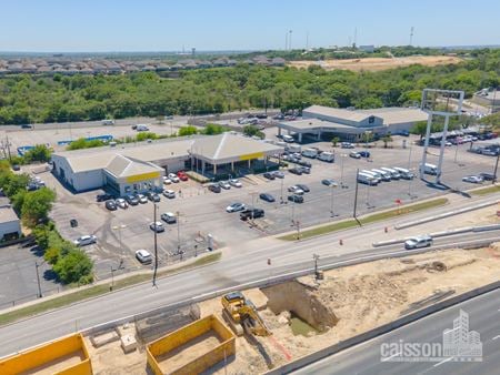 Preview of commercial space at 12528 I-35N