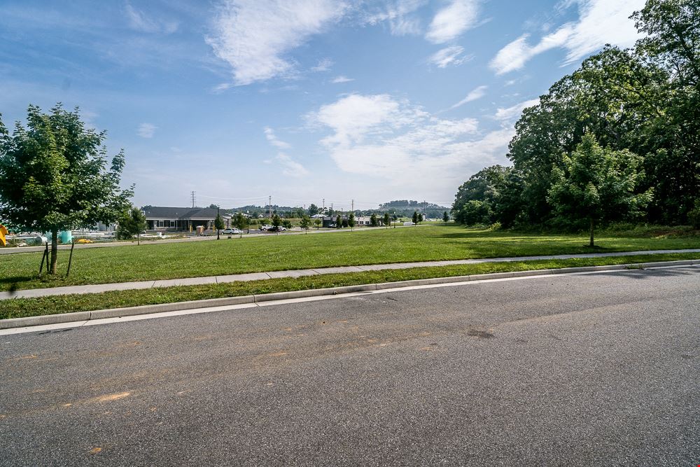COFFMAN'S CORNER | 1 ACRE LOT