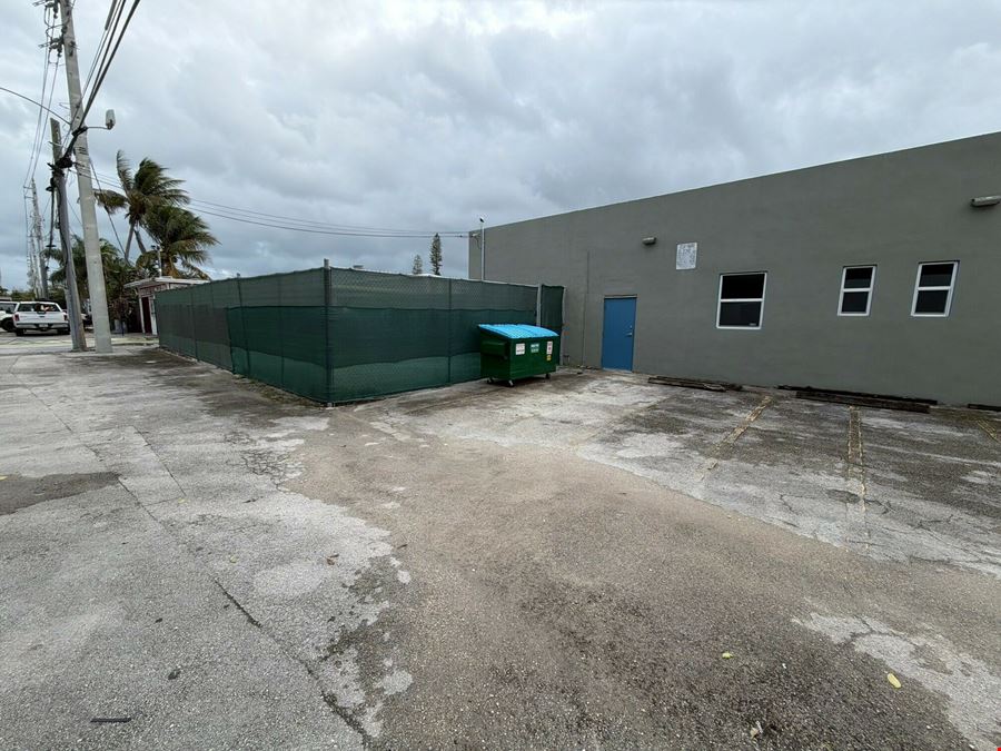 North Miami Commercial Warehouse