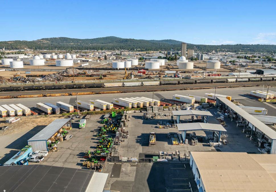 Multi-Tenant Industrial/Retail Investment Opportunity