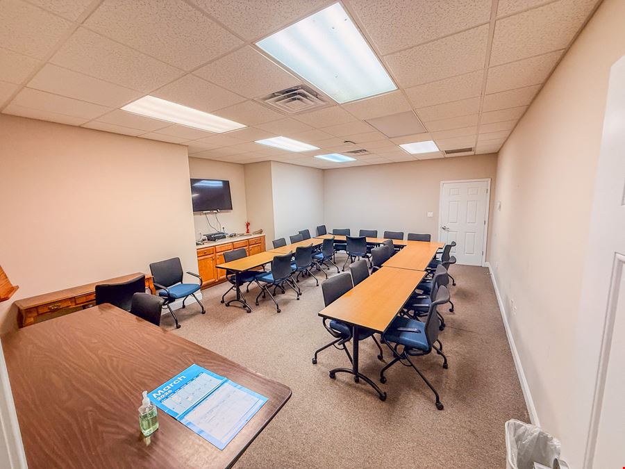 289 Corporate Dr.