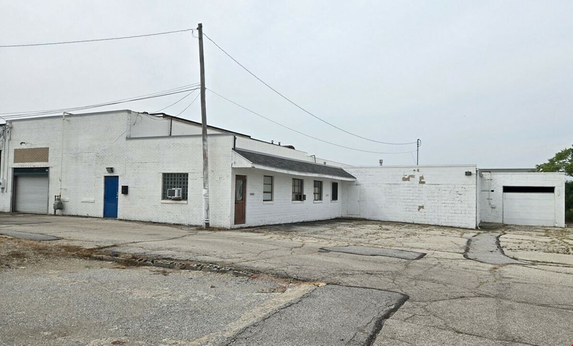 597 E Tallmadge Ave