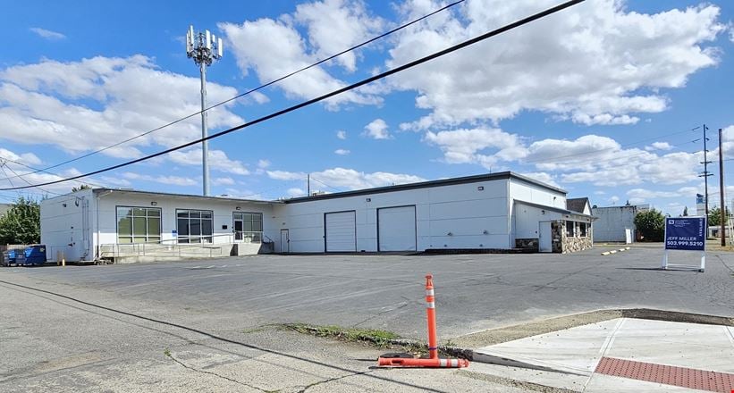 Preview of Industrial space for Rent at 1790 Front St NE