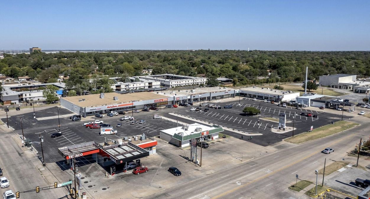 Meadowbrook East Shopping Center