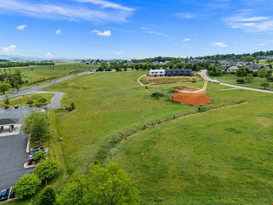 PRIME COMMERCIAL PARCEL OFF MAJOR CORRIDOR