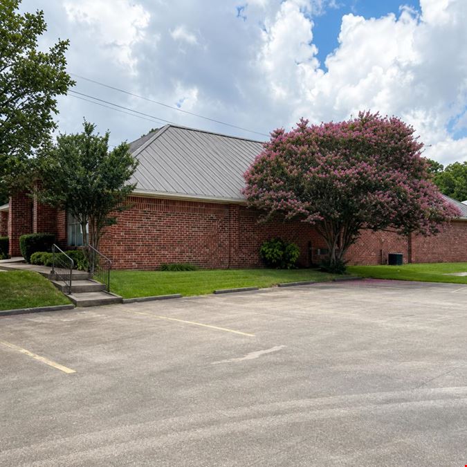 Professional Office Building | 4,109 SF