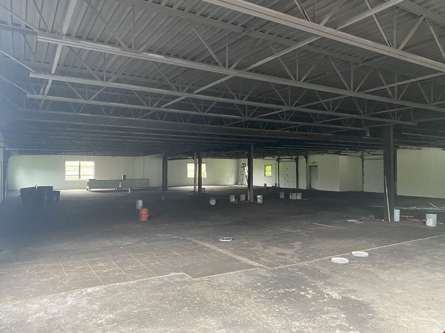 195 W Newberry Rd