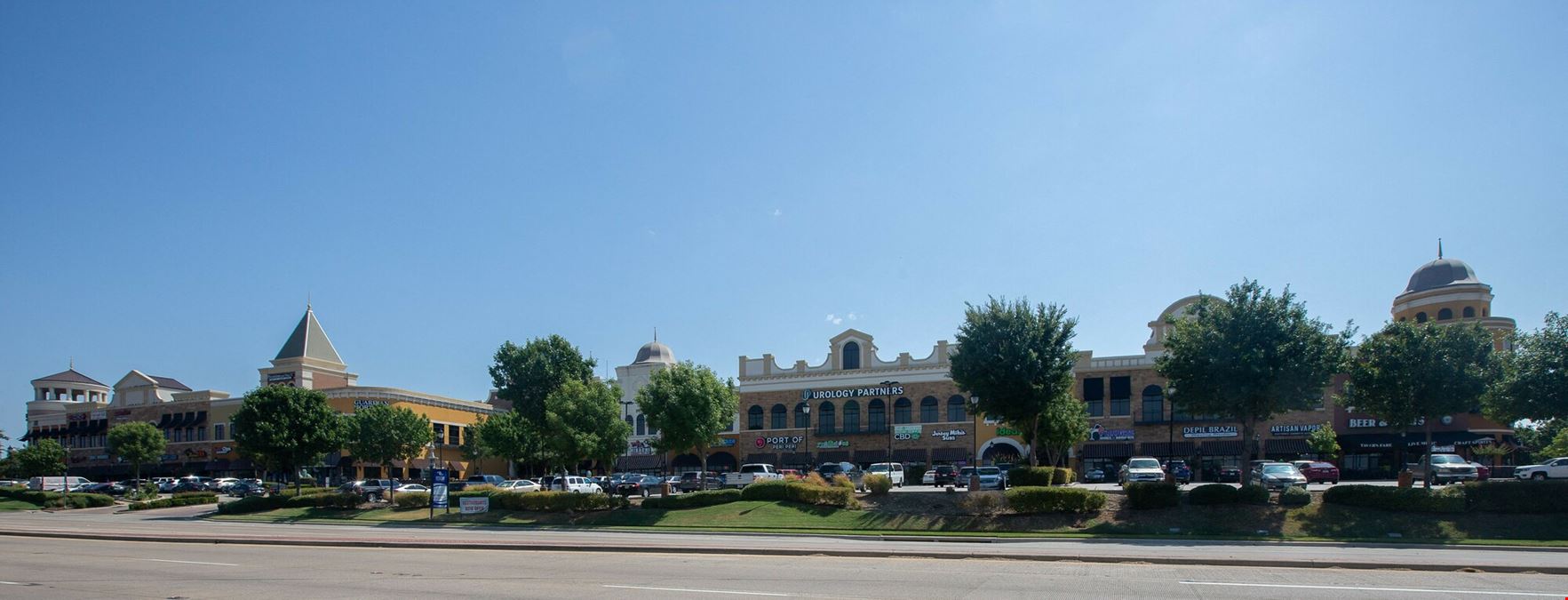 5001 & 5005 S Cooper St
