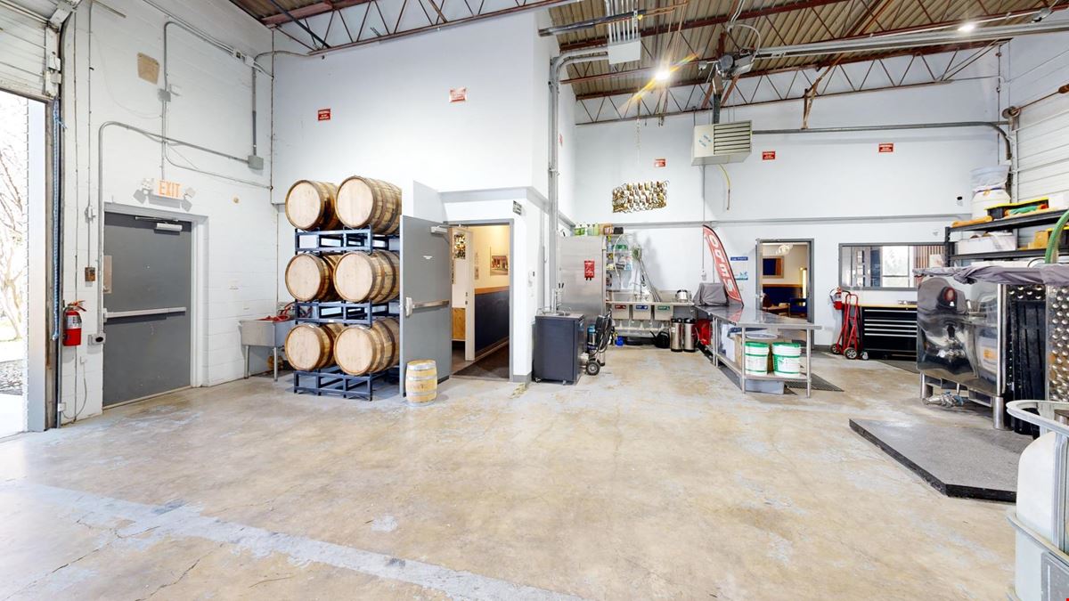 Former Johnny Pickles Distillery