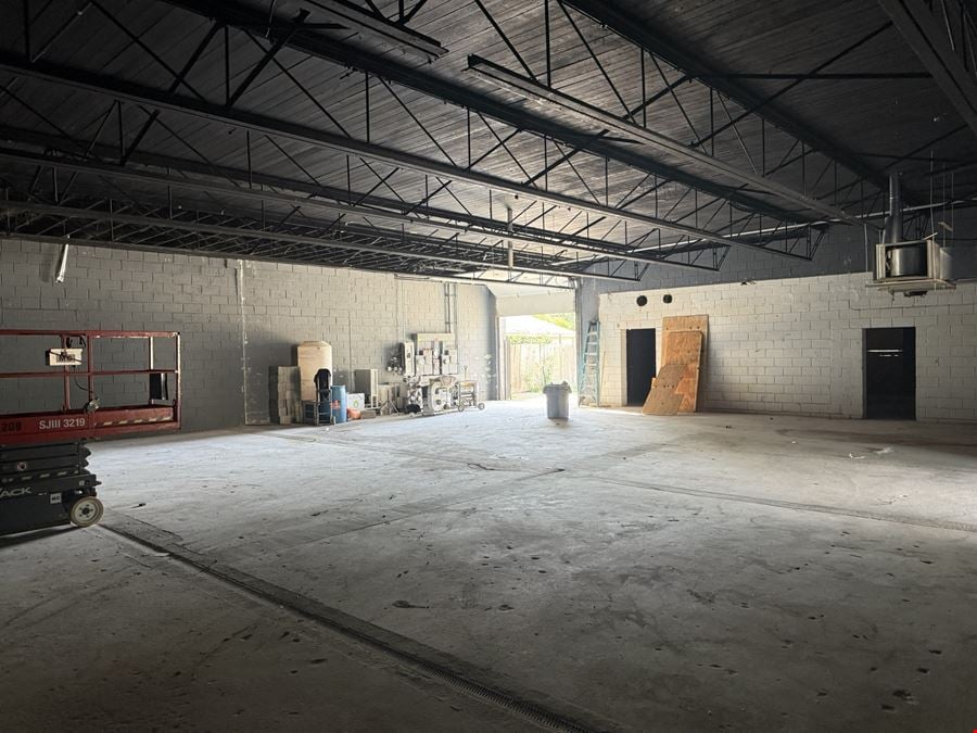 Madison Heights - Freestanding Industrial/Retail Building