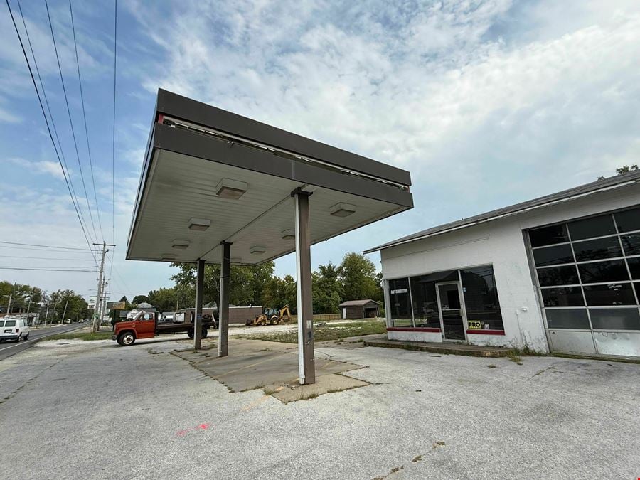 1,200 SF Retail Building For Lease in Nixa