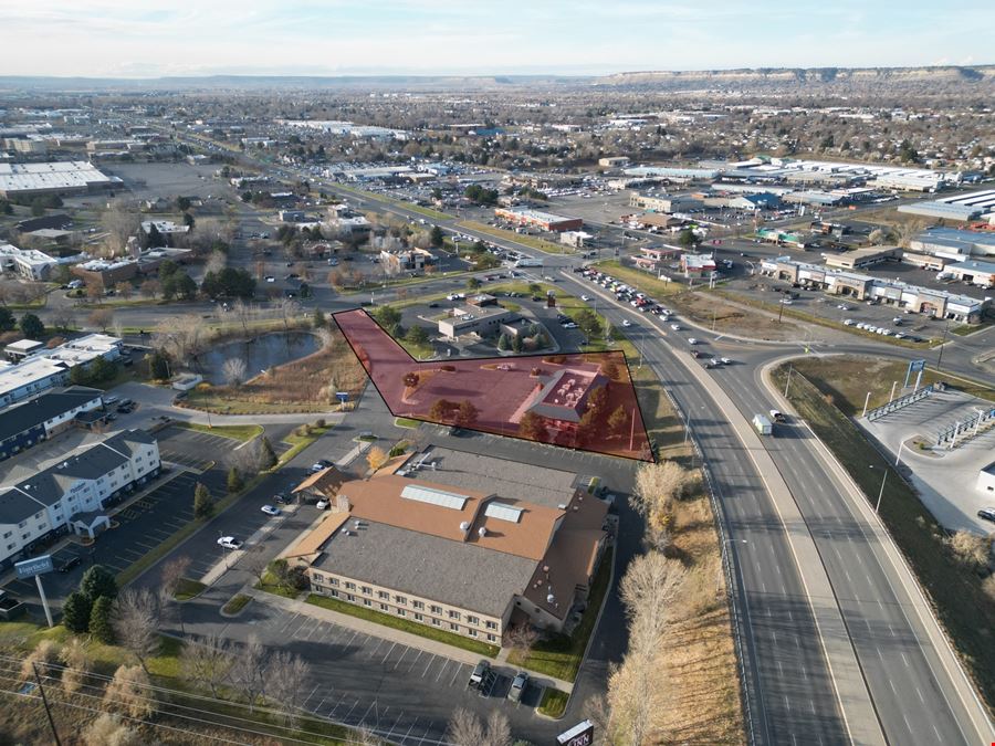 2010 Overland Ave (Former Denny's)