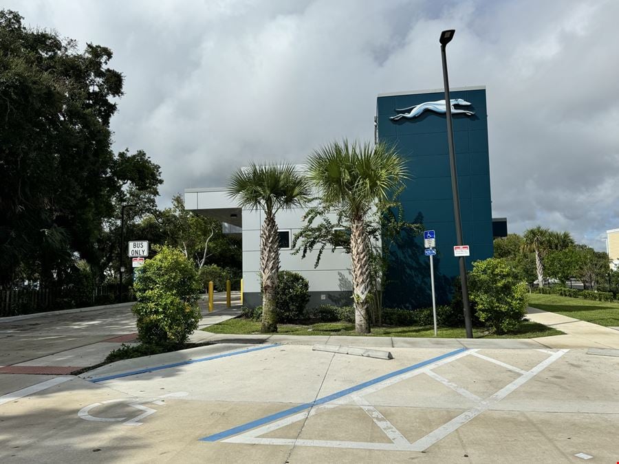 Small Investor Offering - Greyhound NNN Lease Investment