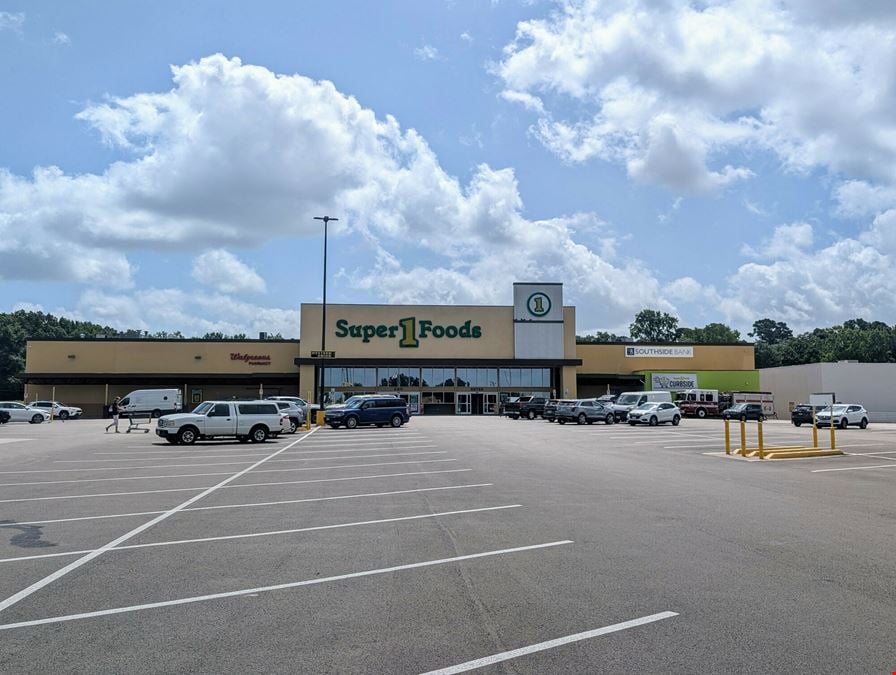 FOR LEASE - Highland Village Shopping Center (1,491 SF - 9149 SF)