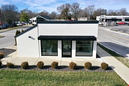 Preview of commercial space at 1959 S Glenstone Ave