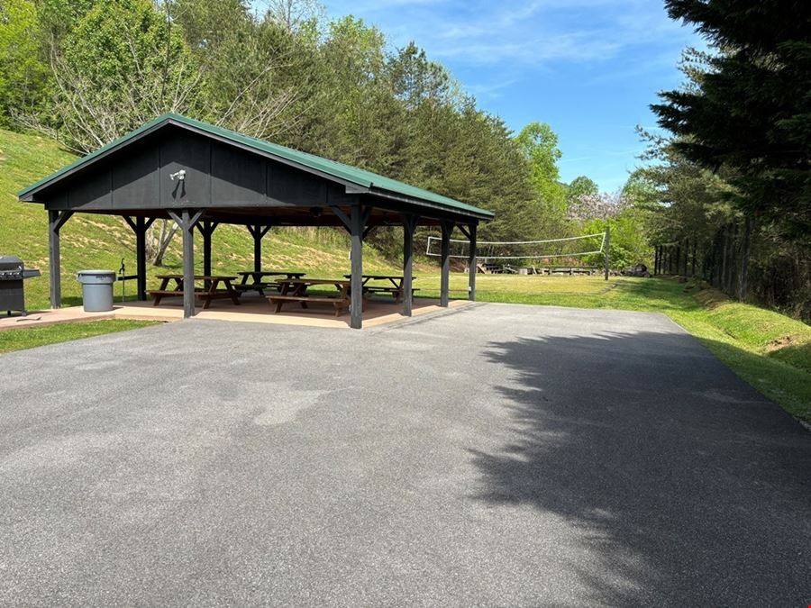 Smoky Mountain Resort, Lodging and Conference Center