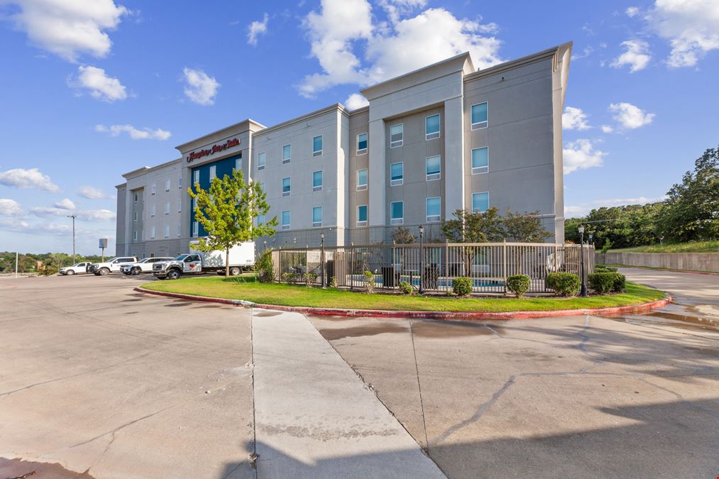 Hampton Inn & Suites Denison