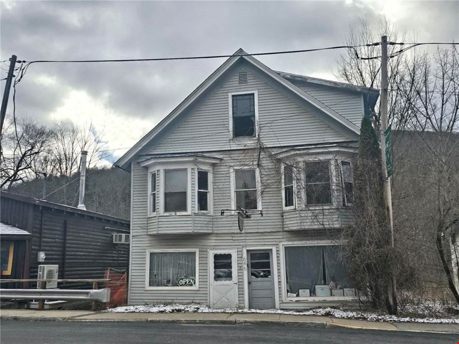 646 Main St