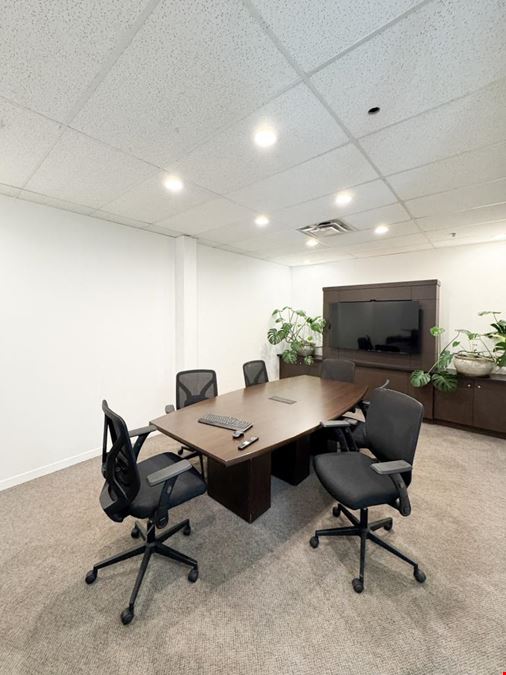 828 Harbourside Drive