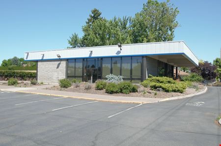Preview of Commercial space for Rent at 5505 Summitview Ave