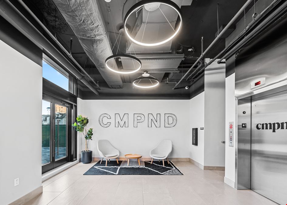 CMPND - Van