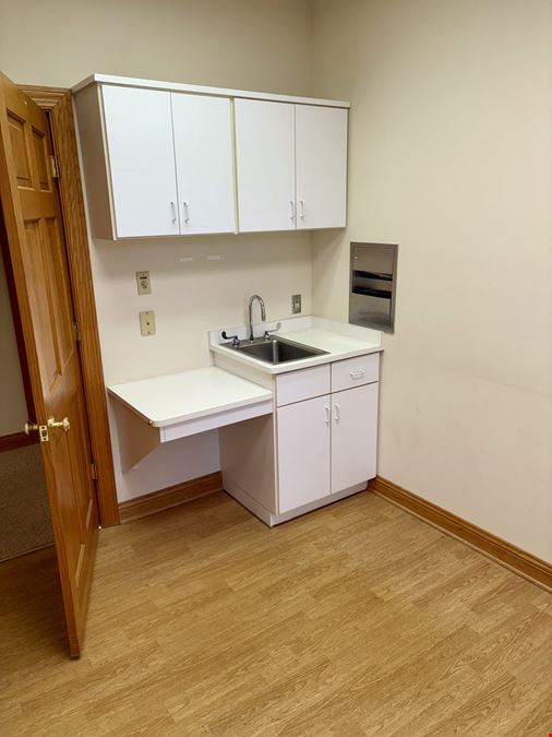 W62N225 Washington Ave