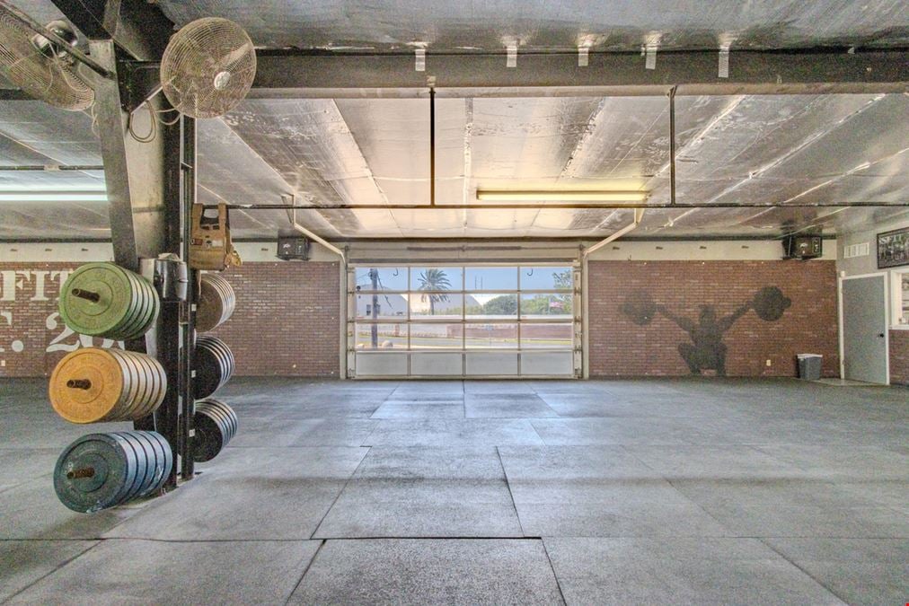 300 N Highway 35