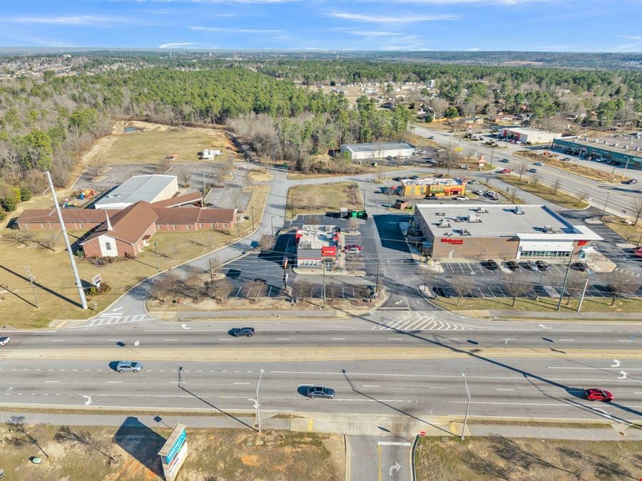 3,000 SF Hardee's | 2nd Gen QSR | Built in 2016