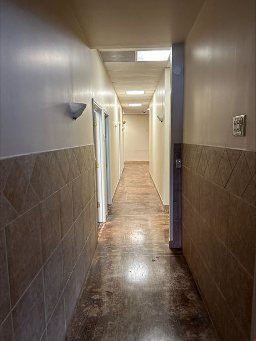 7122 San Pedro Ave