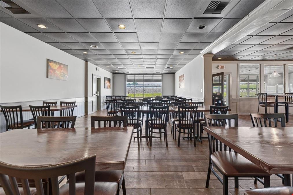 COMING SOON (Live Mon 6/22) - 4000 Fort Campbell Blvd - For Lease