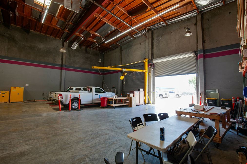 16119-16125 Gale Ave, Industry