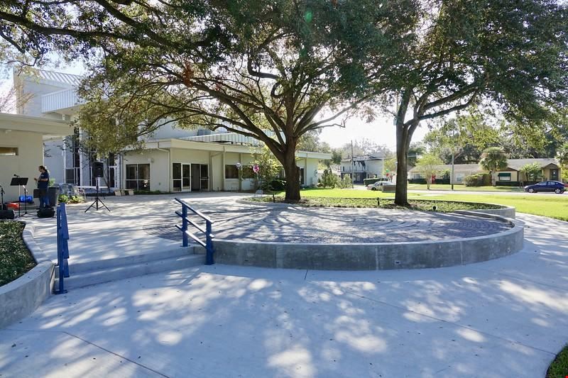 Great Coworking Space For Lease