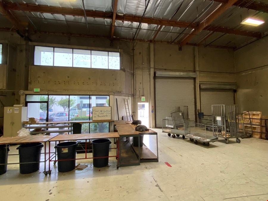 Irvine, CA Warehouse for Rent - # 870 | 6,720-7,720 sq ft
