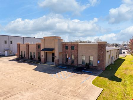 Preview of Office space for Sale at 814 I-10 S Frontage Rd