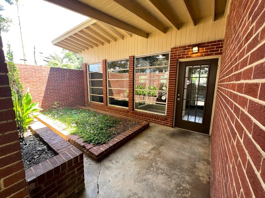 Office / Retail Building For Sale or Lease