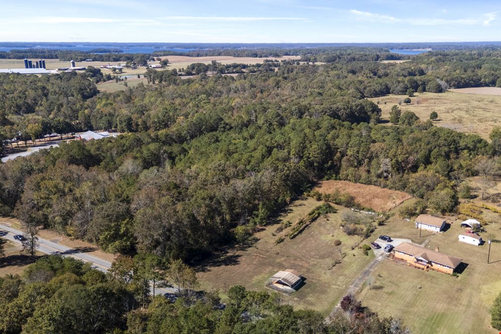 8 Acres Land- HWY 29- Near Lake Hartwell- No Zoning