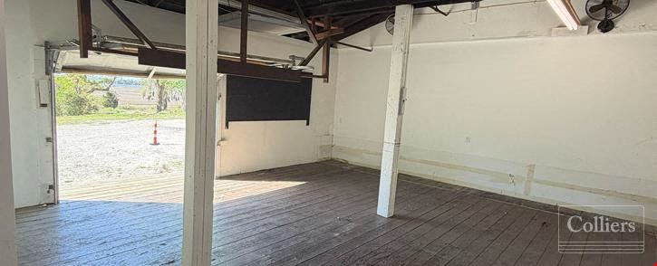 ±1,000-±4,000 SF Flex Space With Laydown Yard on The Ashley River