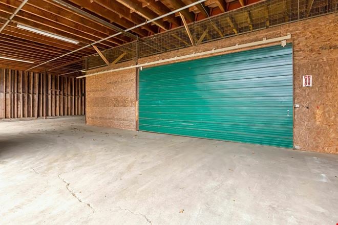 Preview of Office space for Rent at 9654 SE Southworth Dr