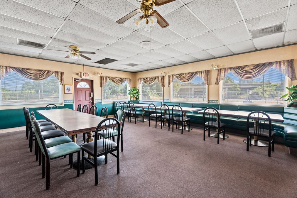 Restaurant Near Freeway