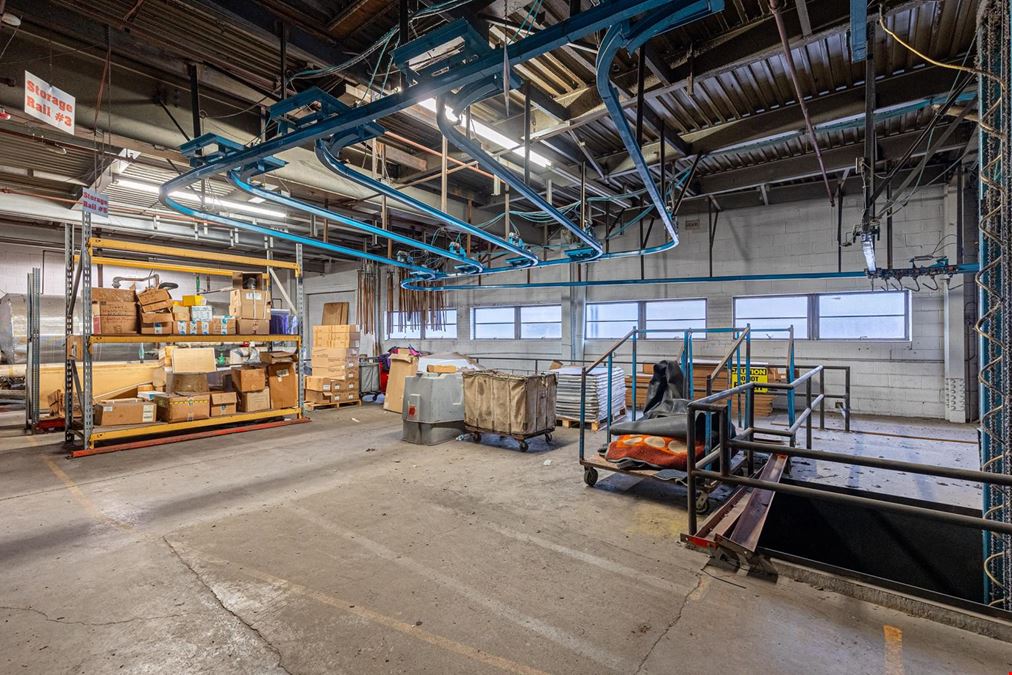 Industrial Building For Sale/Lease