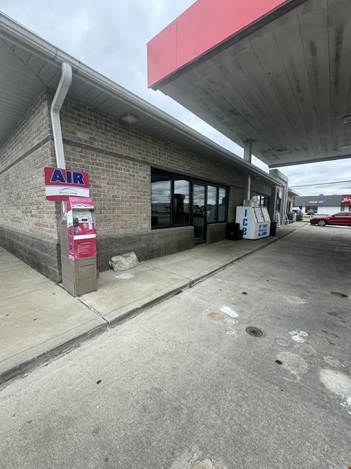 1702 W Laskey Rd
