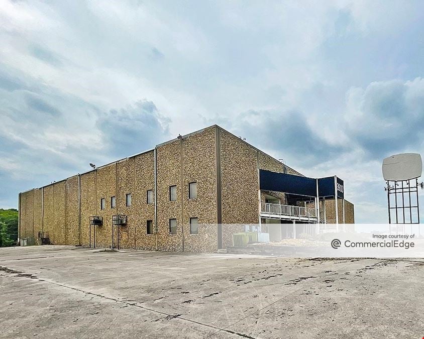 3900 Benbrook Blvd.