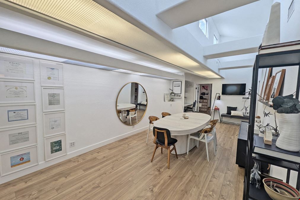 STAND-ALONE PROFESSIONAL OFFICE BUILDING | TUSTIN - NEAR IRVINE