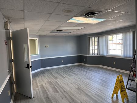 Preview of Office space for Rent at 505 W Market Street, Suite 100