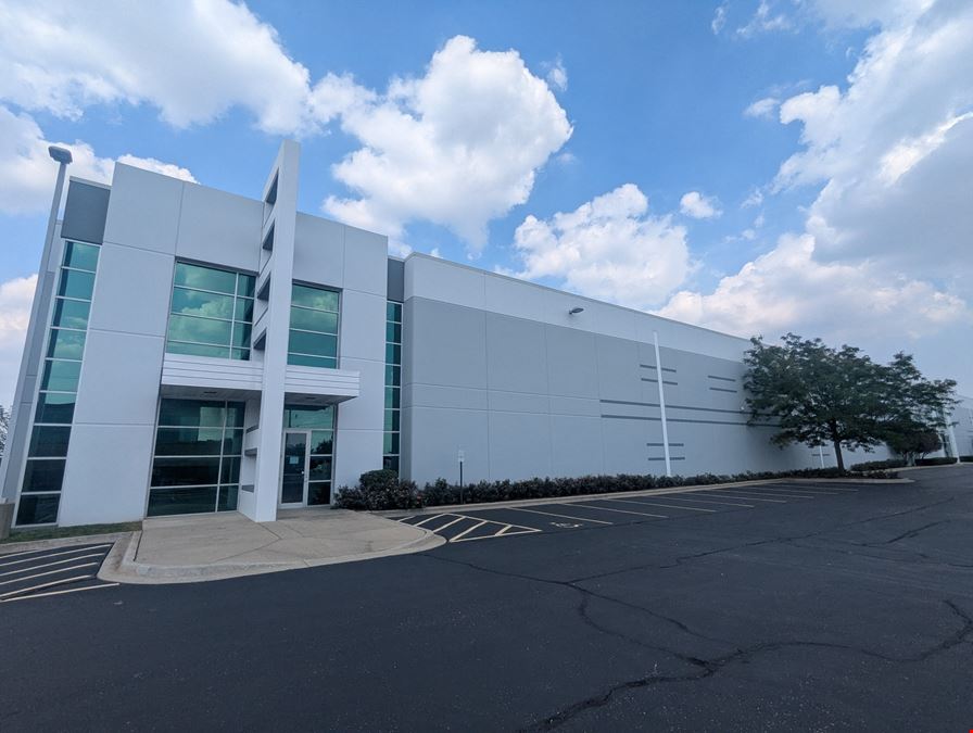 ±87,500 SF Available for Lease in O'Hare Market |  Belmont Business Center